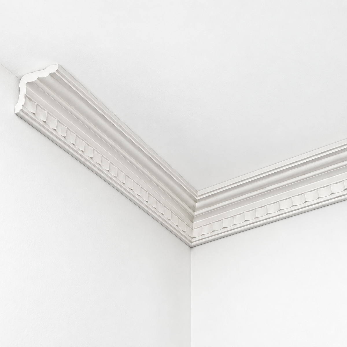 Stuckleiste C-08 – Deckenleiste aus Gips 83x79 mm